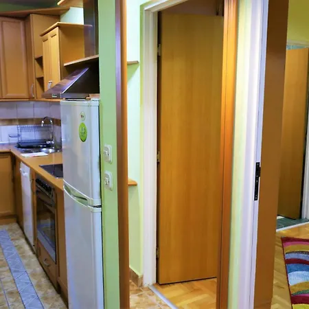 Duplex With Mountain View, Near Mall, Free Wifi *